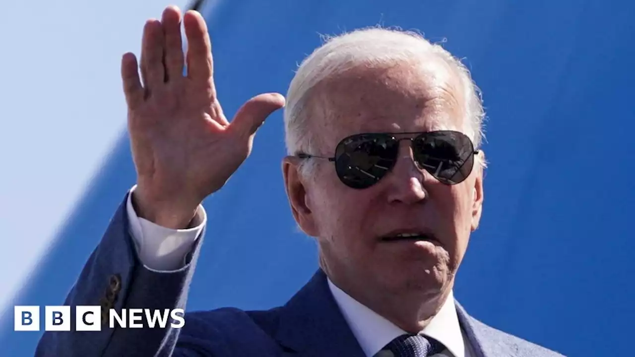 Joe Biden aims to 'keep the peace' as he flies to Belfast