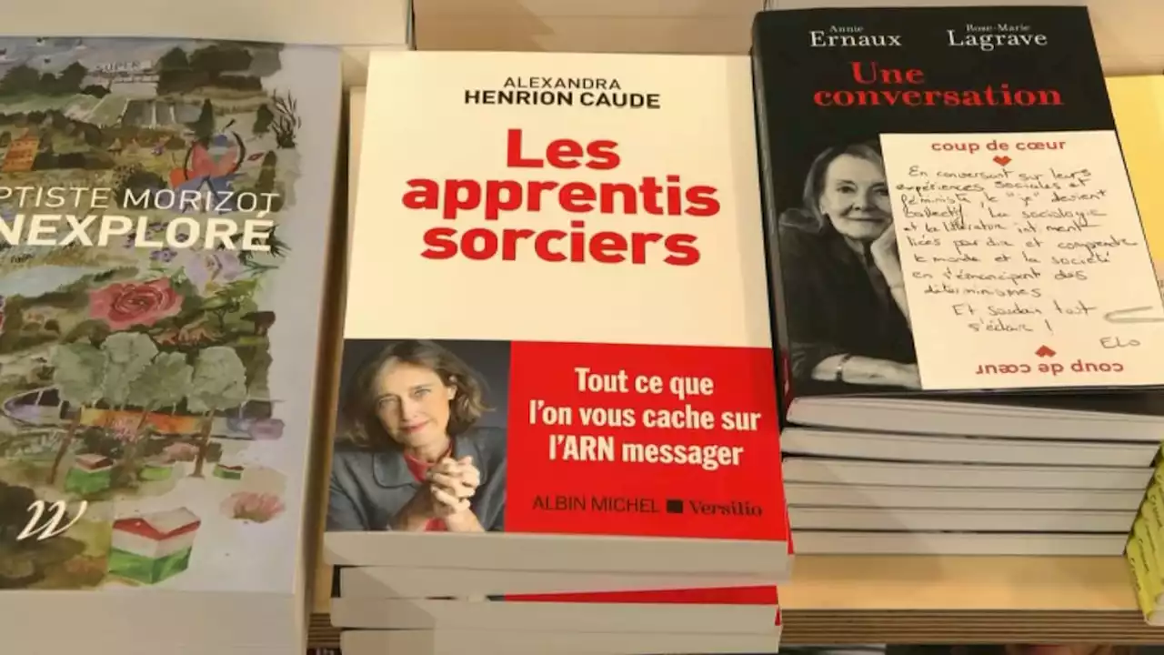 Les livres complotistes cartonnent en ligne, beaucoup moins en librairie