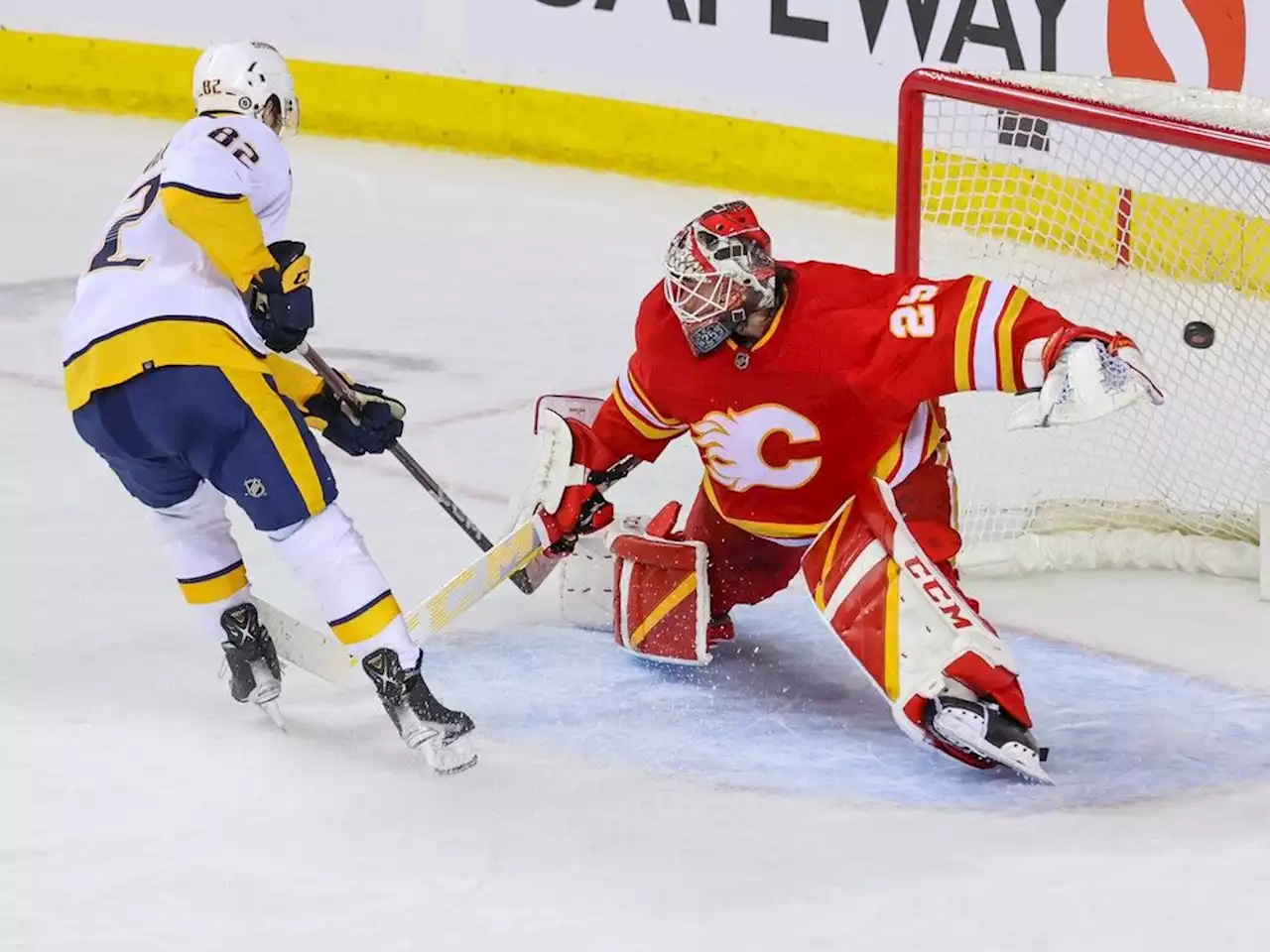 SNAPSHOTS: Flames eliminated in shootout loss to Predators