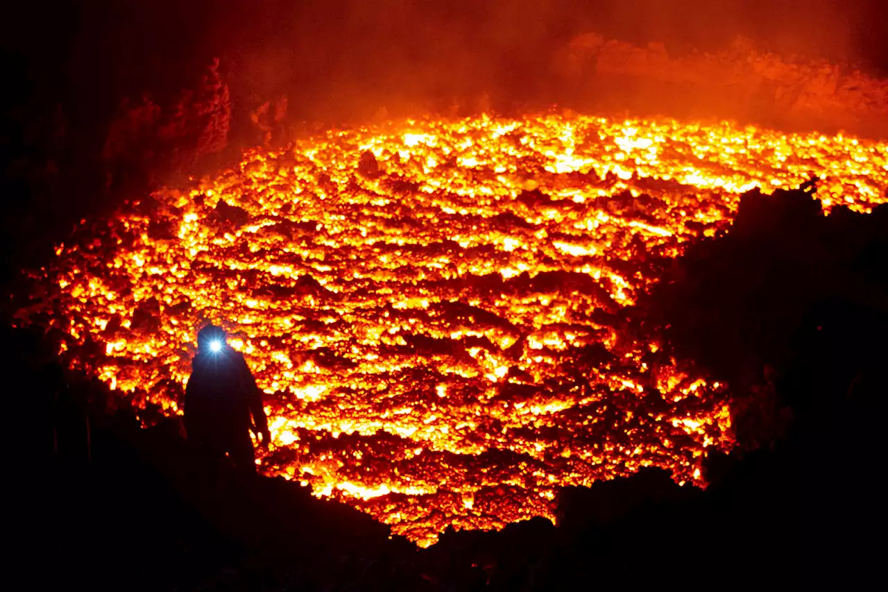 Rusia lanza alerta roja por erupción de volcán Shiveluch