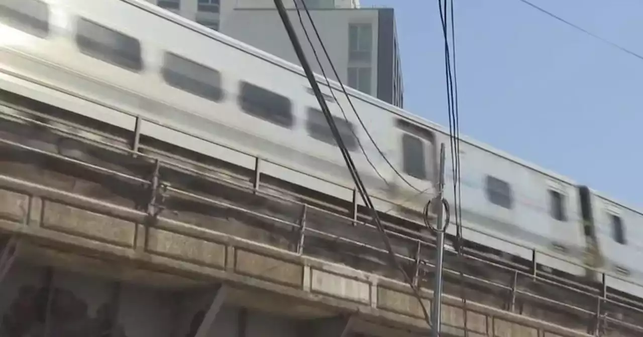 Queens city council member says LIRR bridge in Woodside 'is on life support' and needs repairs