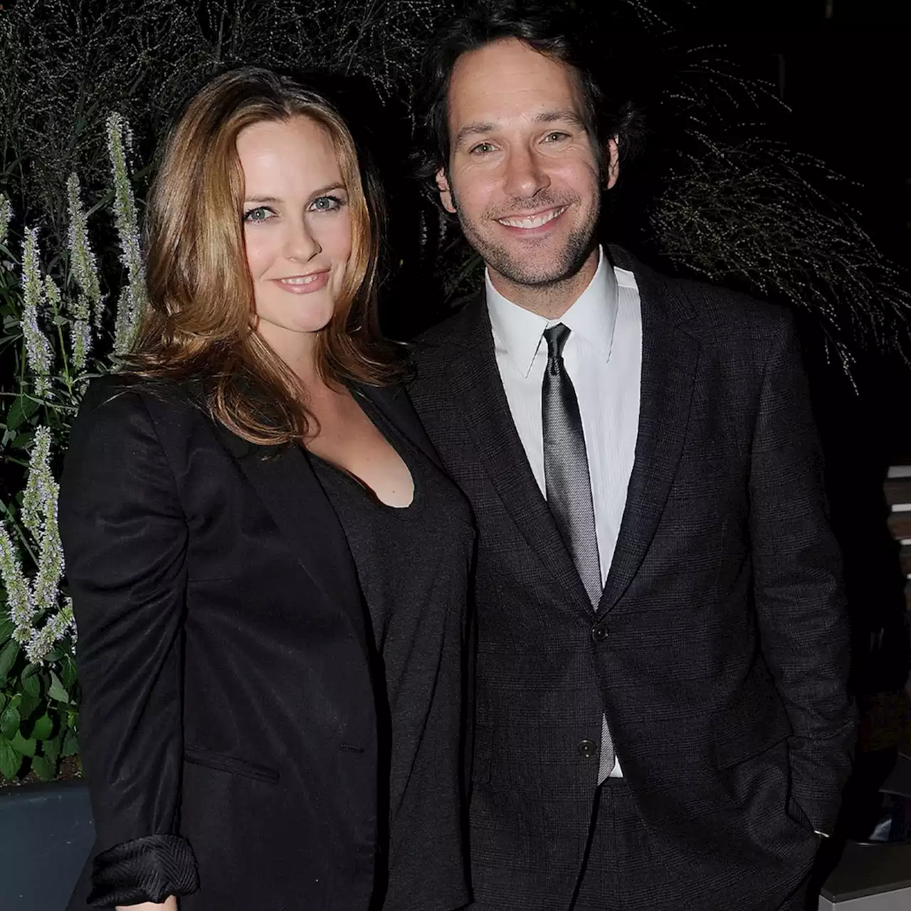 Clueless Star Alicia Silverstone Reveals If Paul Rudd Is a Good Kisser - E! Online