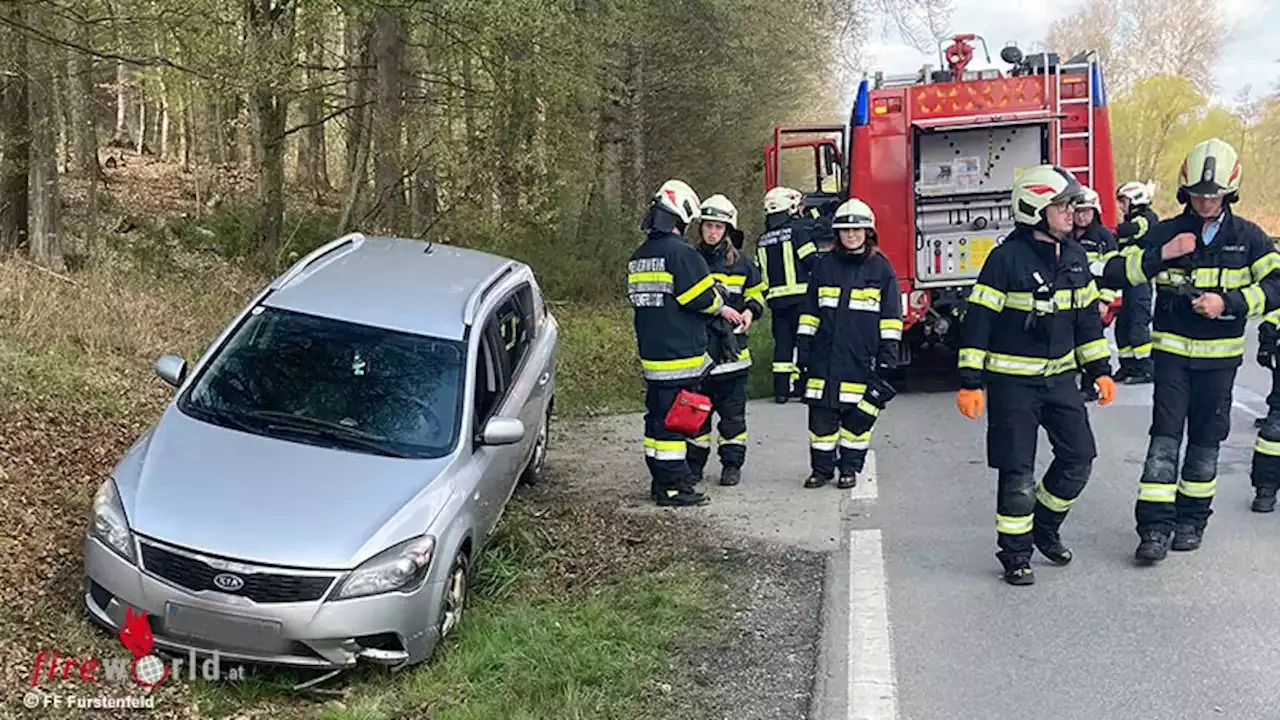 Stmk: Eingeschlossener Lenker wegen verkeilter Tür nach Pkw-Unfall bei Fürstenfeld