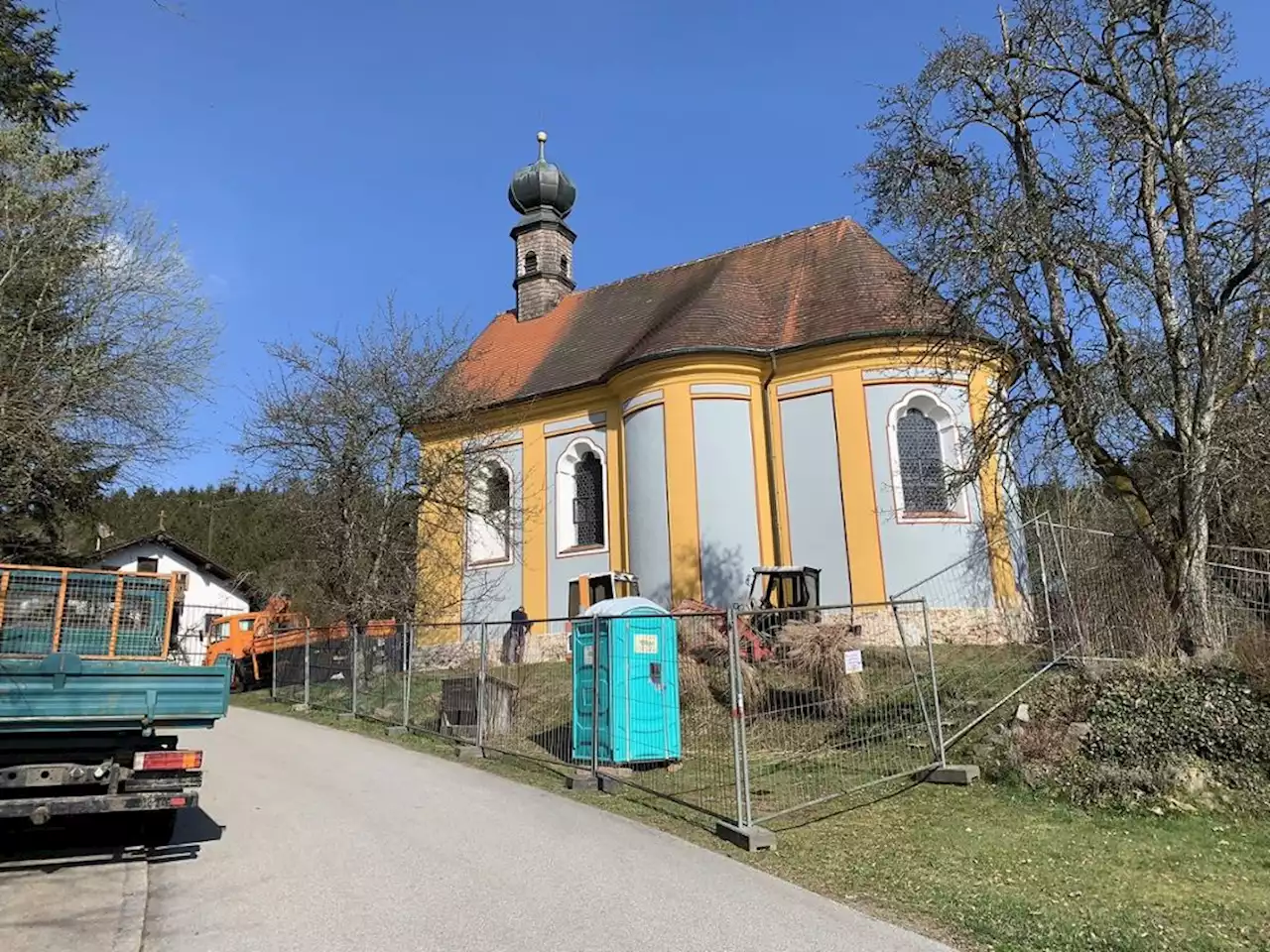 Kulturdenkmal in Not: Sanierung der Kirche Pürgl in Neukirchen startet - idowa