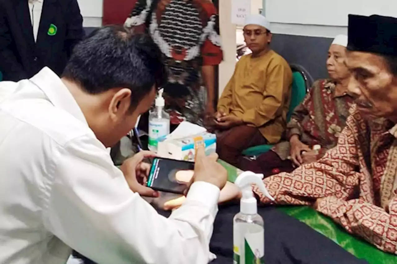 Baru Separo CJH Kota Pasuruan Rekam Data Bio Visa