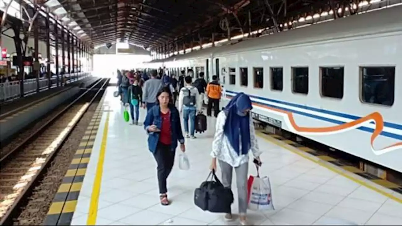 1,7 Juta Tiket Kereta Api Terjual untuk Mudik Lebaran 2023: Kelas Ekonomi Paling Banyak Diminati