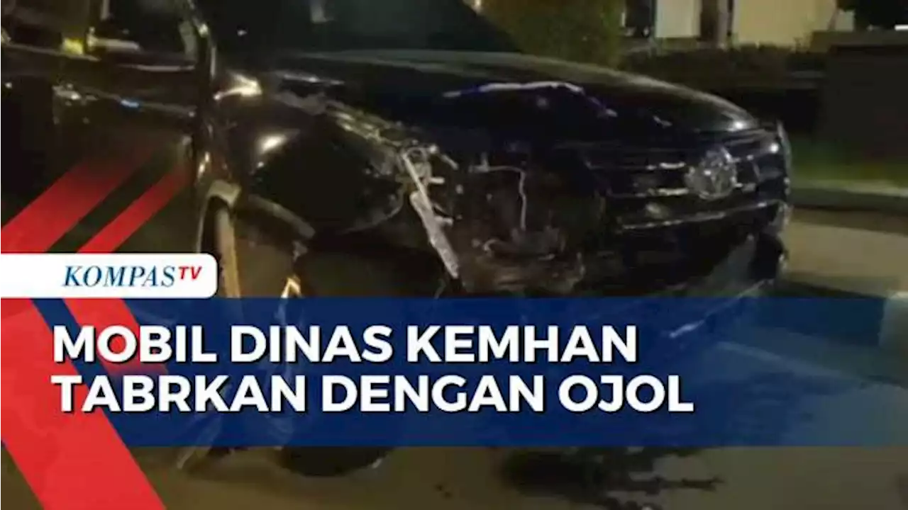 Ngebut, Mobil Pelat Dinas Kemhan Tabrakan dengan Ojek Online di Jaksel