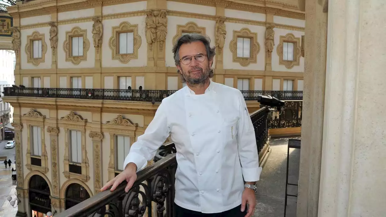 Milano, il ristorante di Cracco in Galleria è in rosso: persi oltre 4,5 milioni in 5 anni