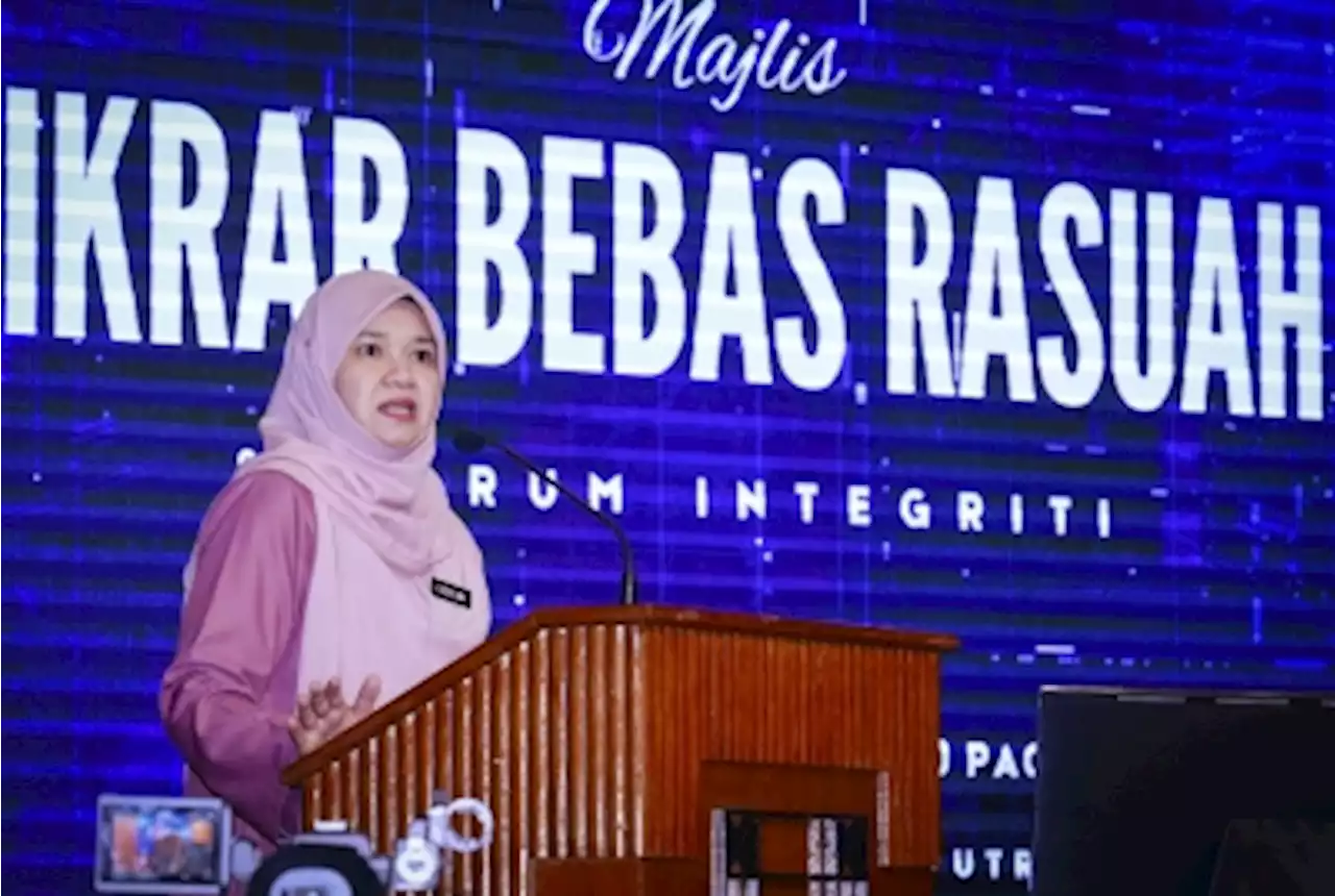 Education minister denies it costs at least RM1.8m to construct one classroom in Malaysia