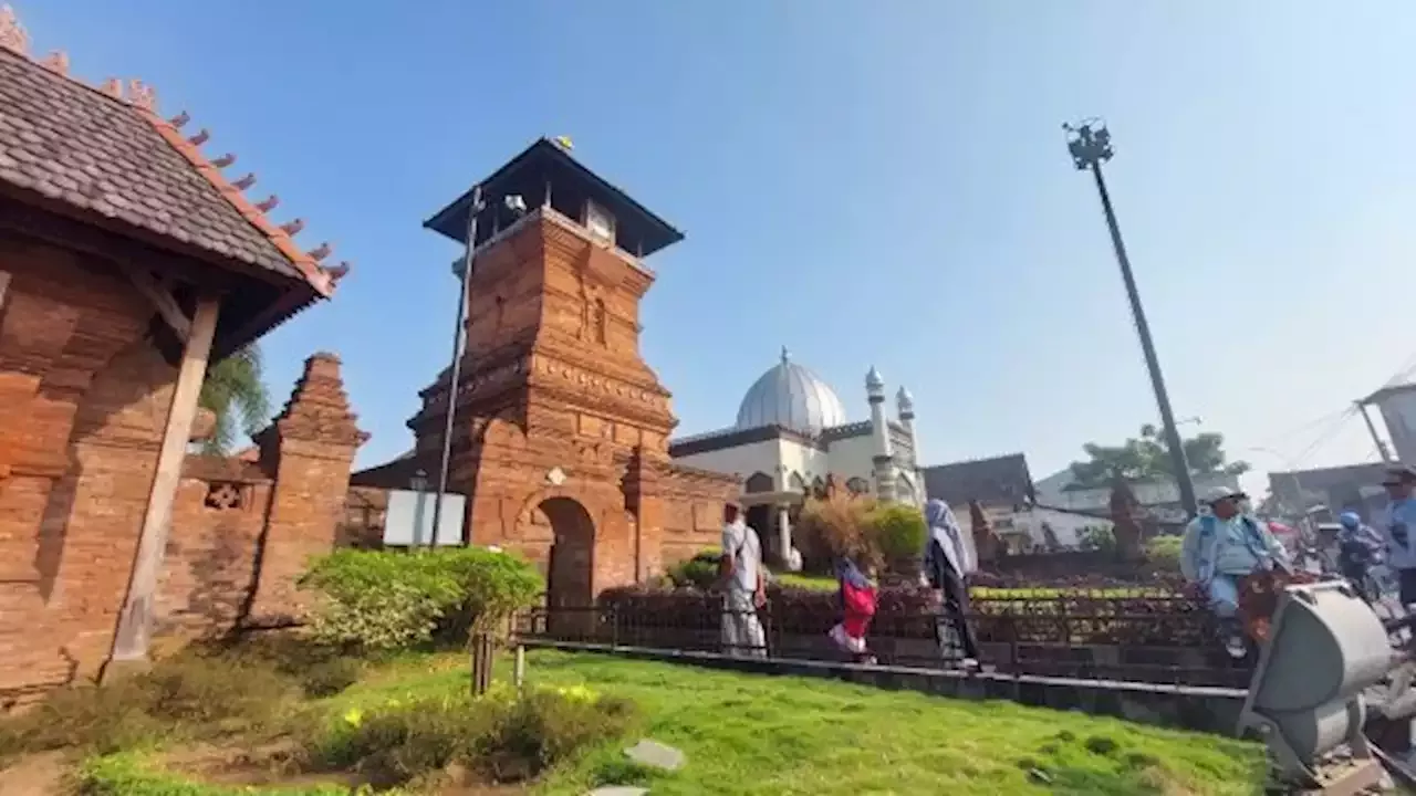 Masjid Menara Kudus Saksi Akulturasi Budaya Di Tanah Jawa