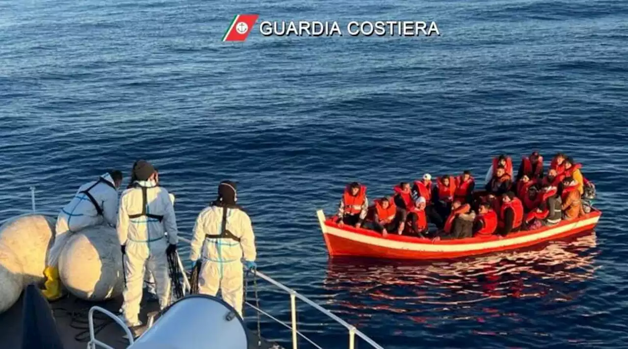 Migranti, in Consiglio dei ministri dichiarazione di emergenza nazionale