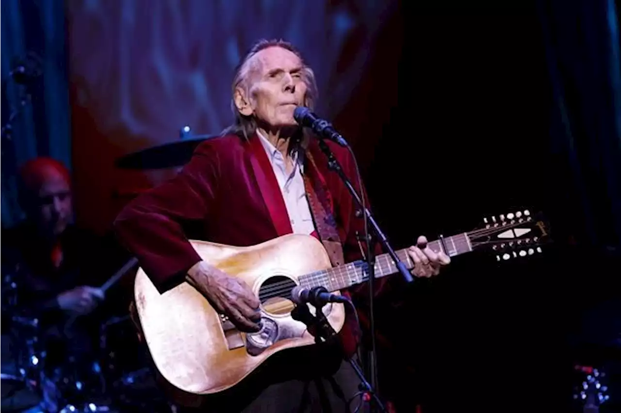 Folk singer Gordon Lightfoot cancels 2023 concert schedule, citing health | National Newswatch