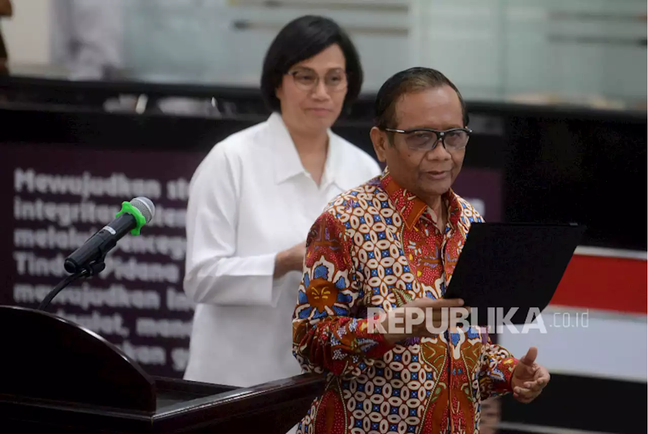 Mahfud MD Sebut Rp 35 T, Versi Sri Mulyani: Rp 3,3 T |Republika Online