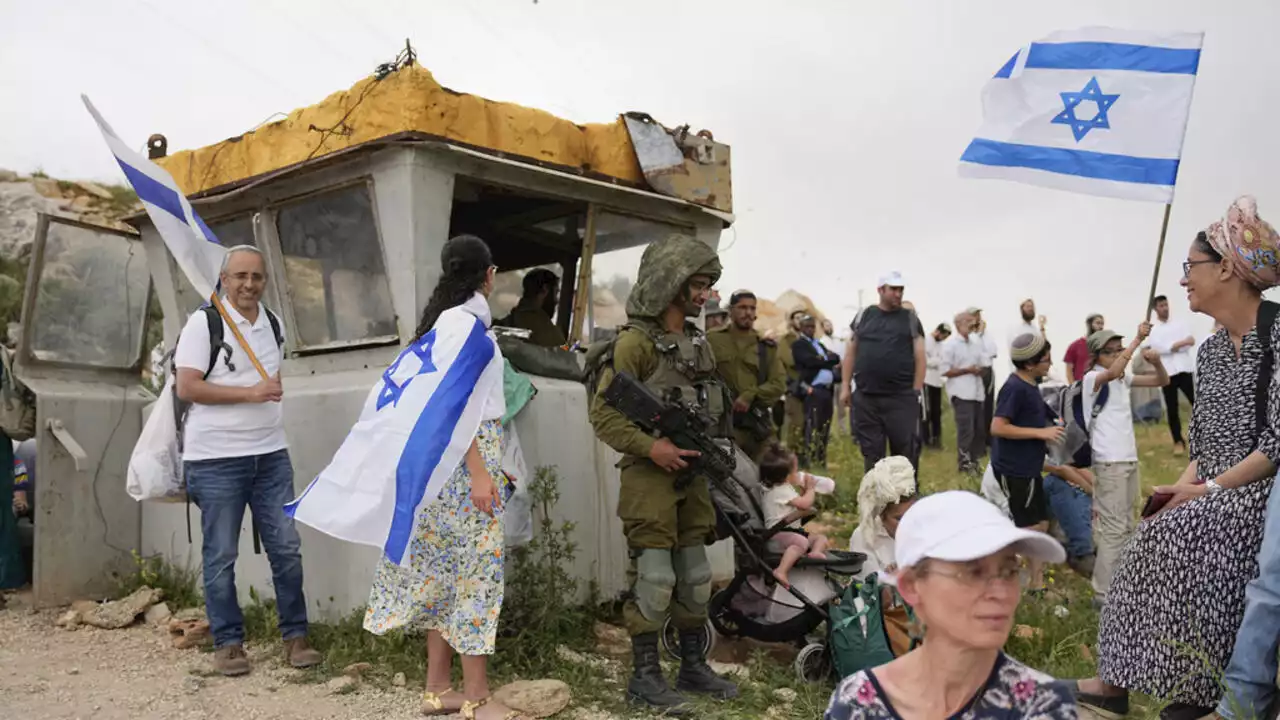 Cisjordanie: des milliers de colons israéliens marchent jusqu’à l’avant-poste d’Eviatar