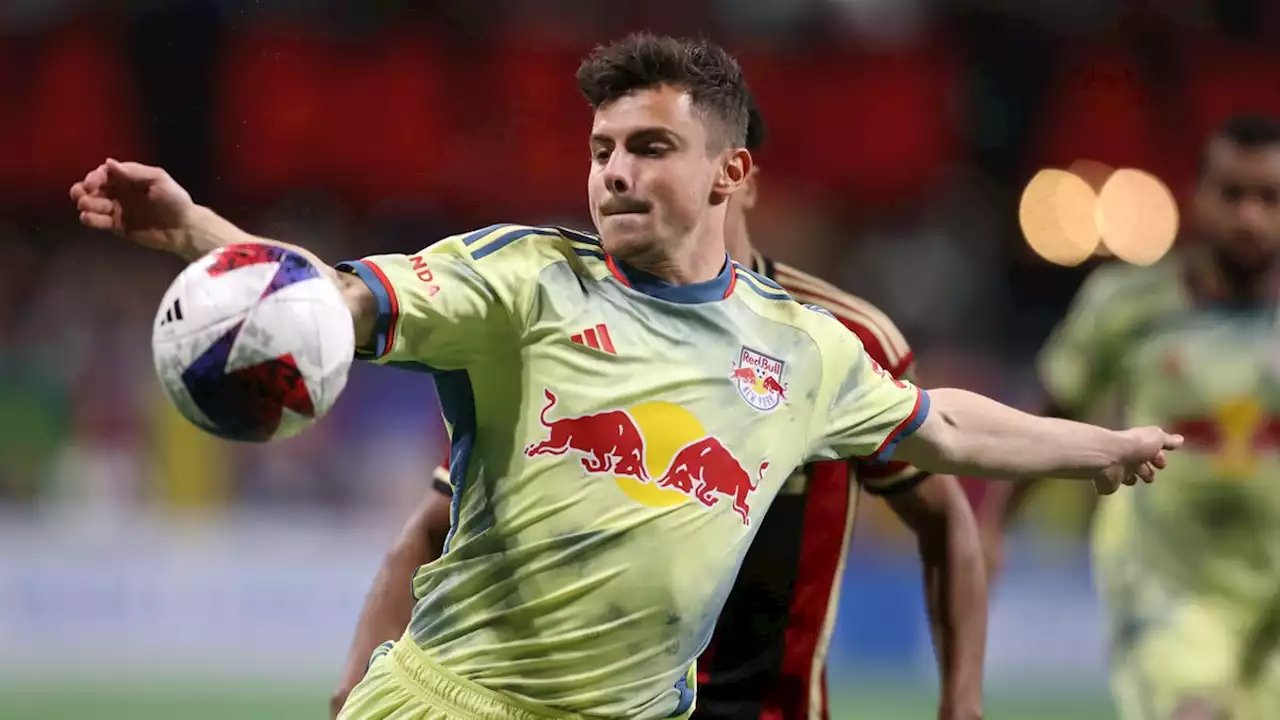 New York Red Bulls forward Dante Vanzeir apologizes for using racial slur during match