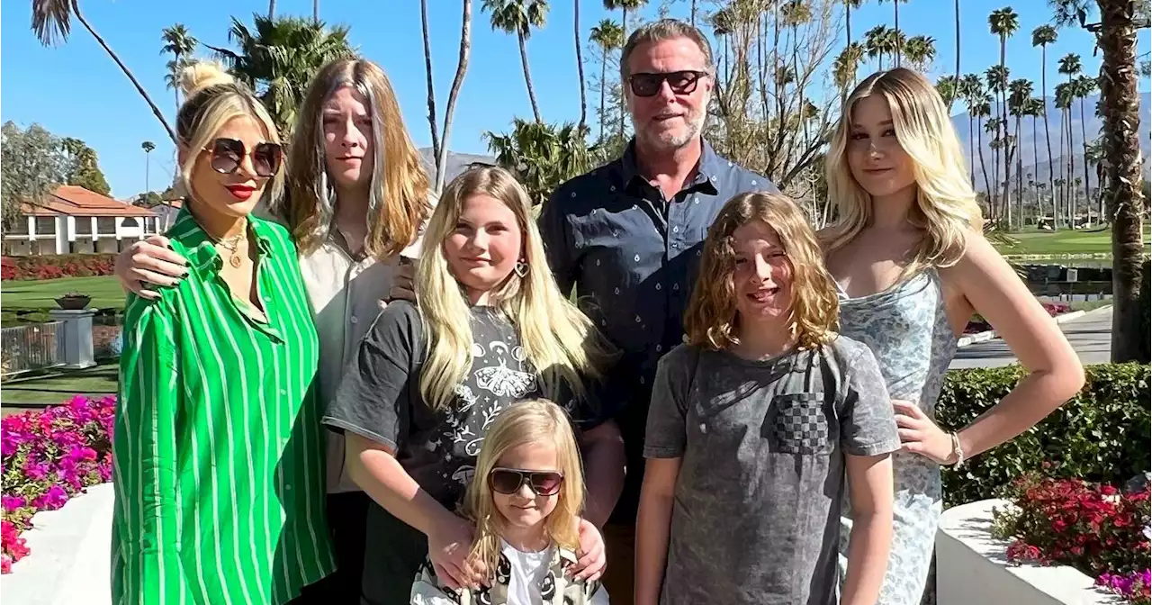 Group Photo! Tori Spelling and Dean McDermott Celebrate Easter With Their Kids