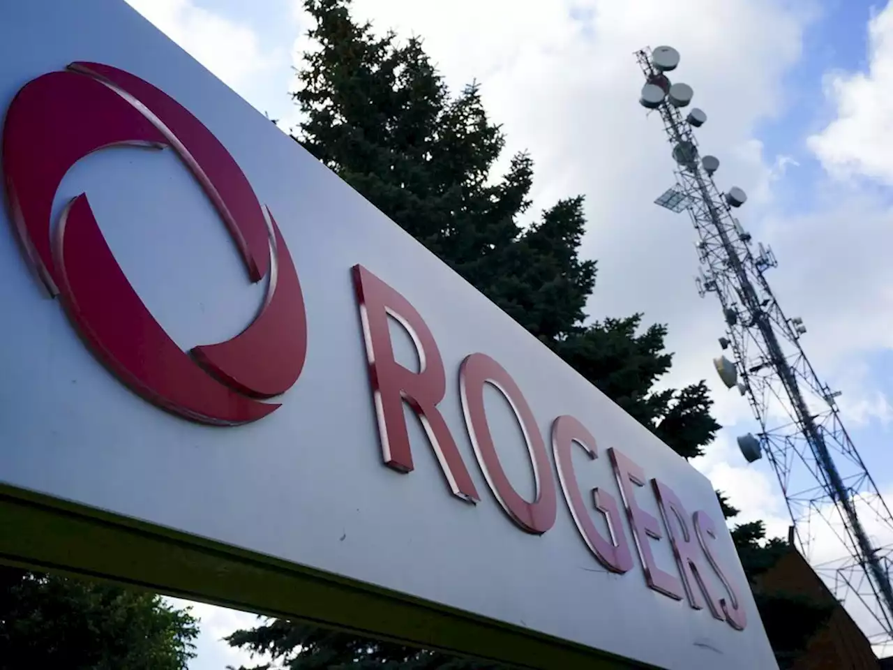 Rogers to acquire TTC wireless network, bring 5G to subway system