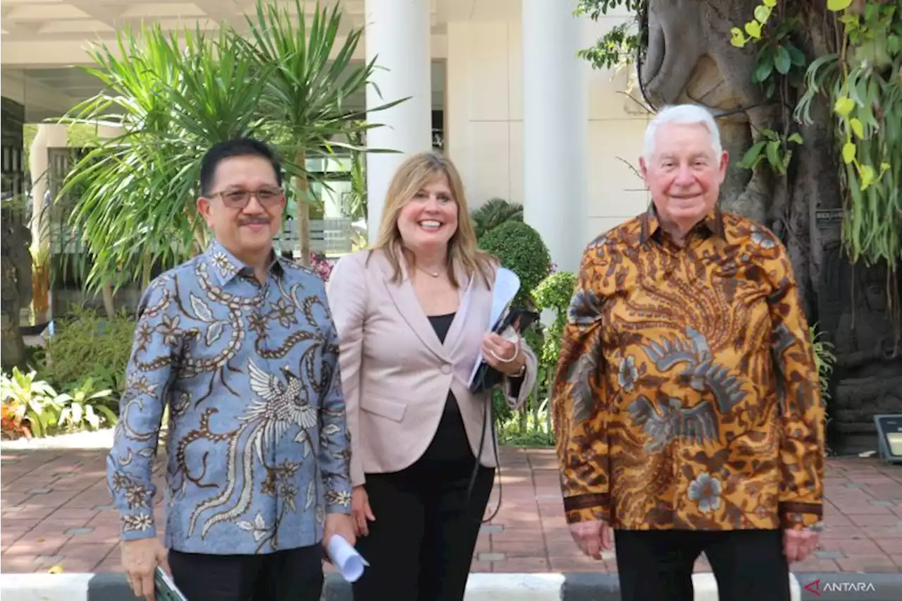 Presiden Jokowi bertemu dengan CEO Freeport-Mcmoran di istana