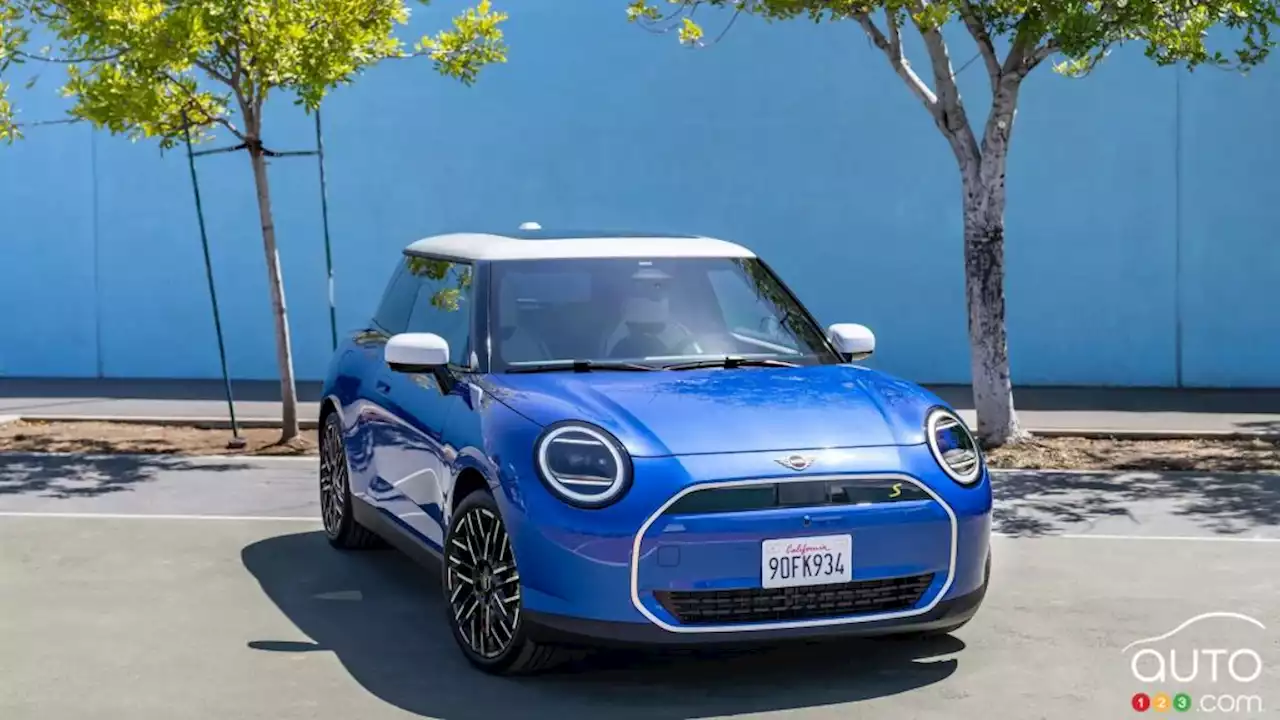 2025 Mini Cooper EV: First official images | Car News | Auto123