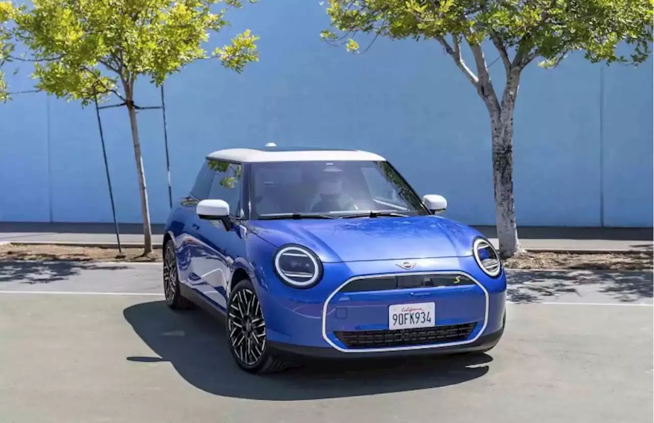 Estas son las primeras imágenes oficiales del nuevo MINI Cooper 2025