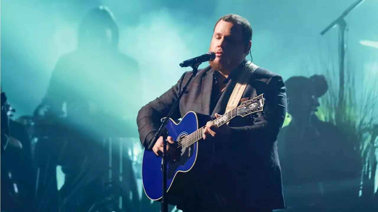 Luke Combs’ Cover of Tracy Chapman’s ‘Fast Car’ Rides to Hot Country Songs Top 10