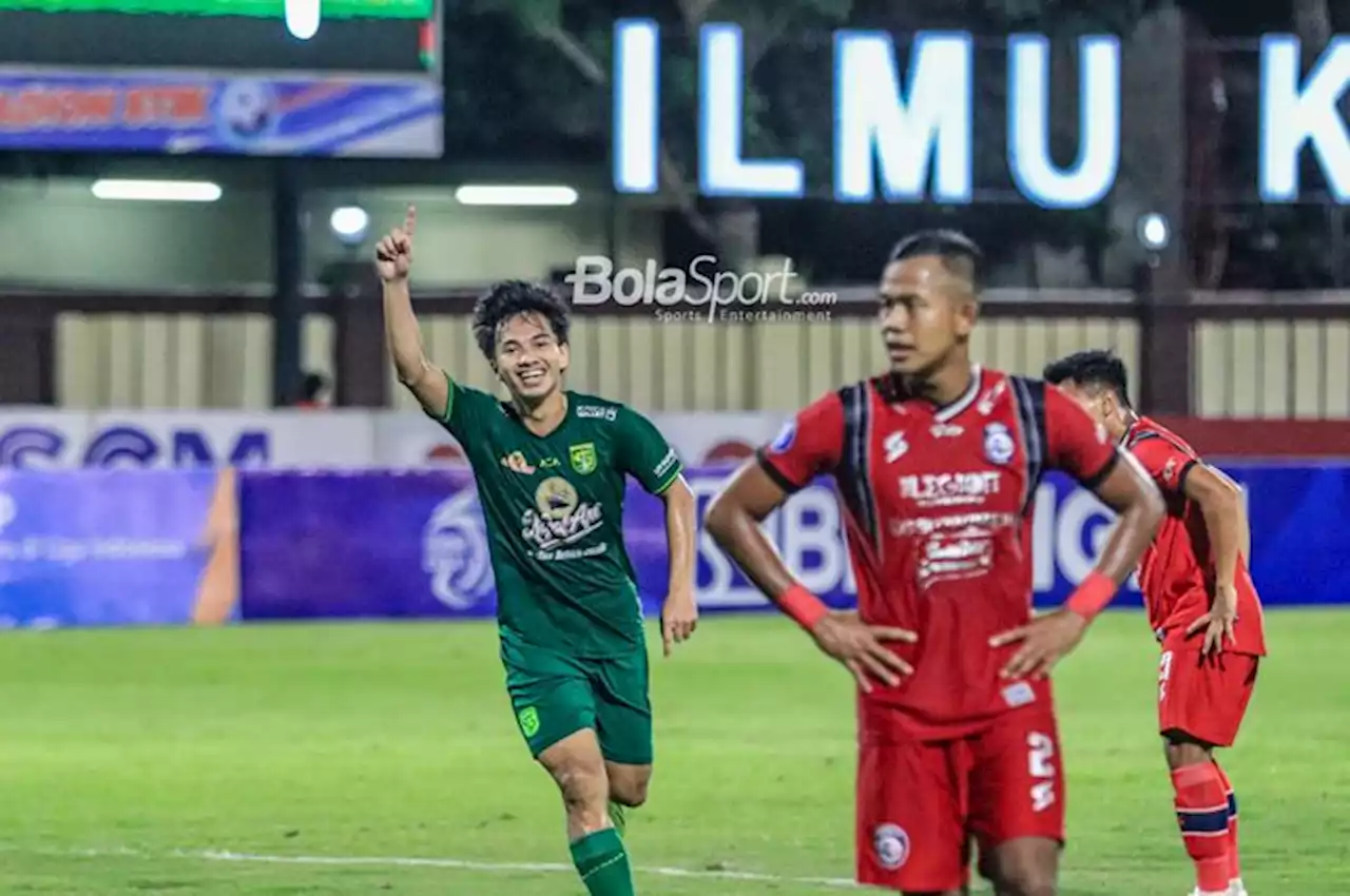 Ernando Ari Berhasil Gagalkan Penalti, Persebaya Bungkam Arema FC - Bolasport.com