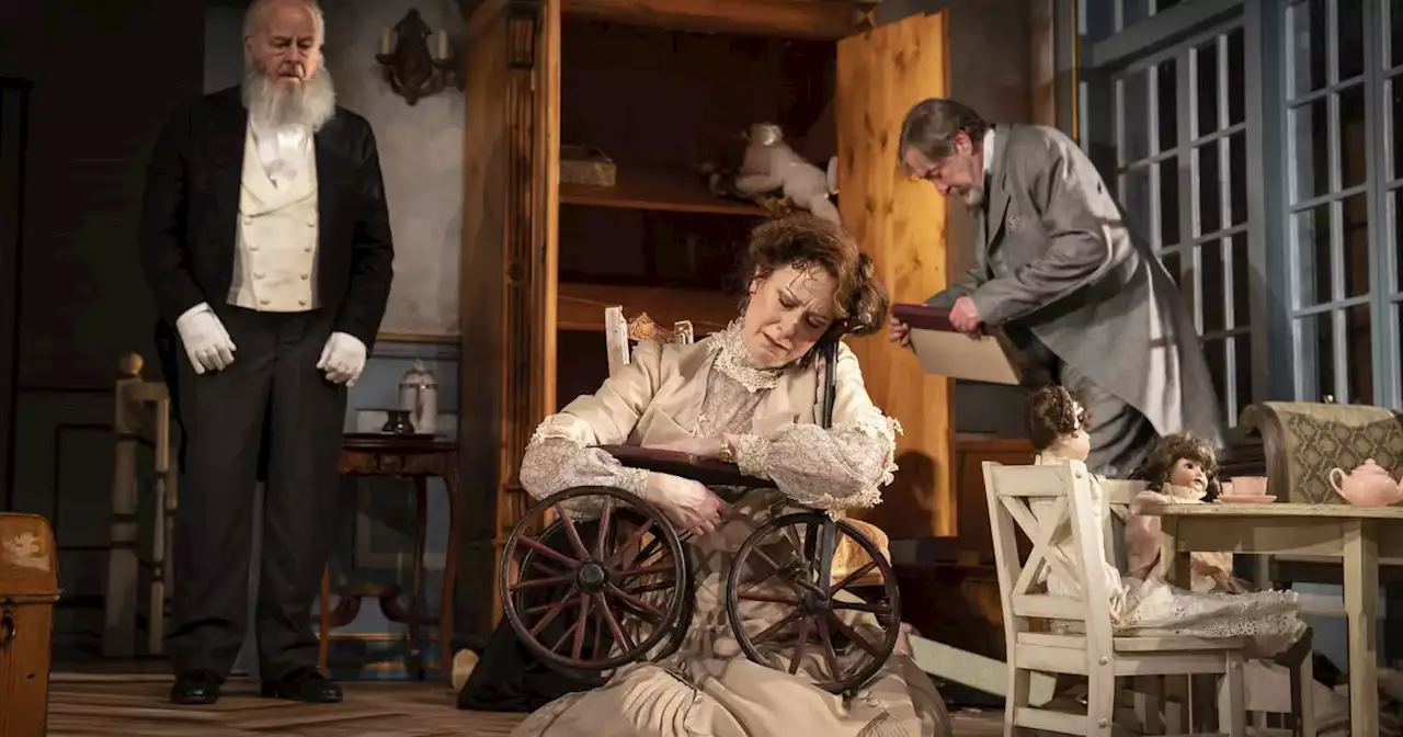 Review: ‘The Cherry Orchard’ at Goodman Theatre is the perfect final play for Robert Falls