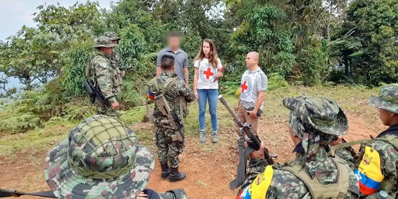 Liberan a funcionario del Inpec quien estaba secuestrado por disidencias en Valle del Cauca