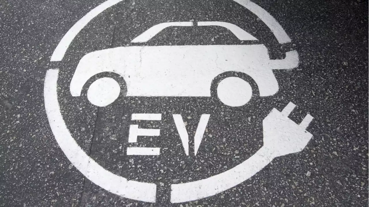 B.C. promises $26M for more electric vehicle charging stations