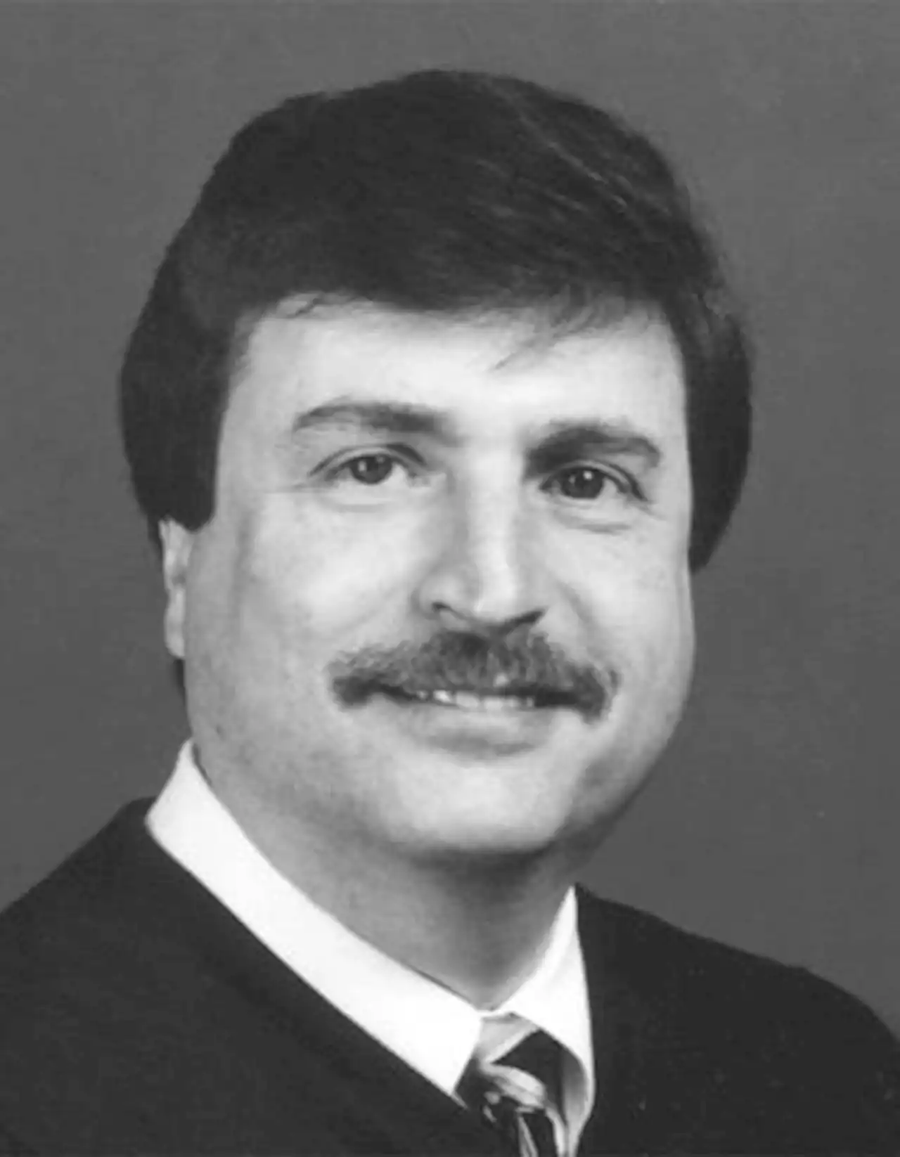 Former Kane Judge Donald Hudson dies of cancer