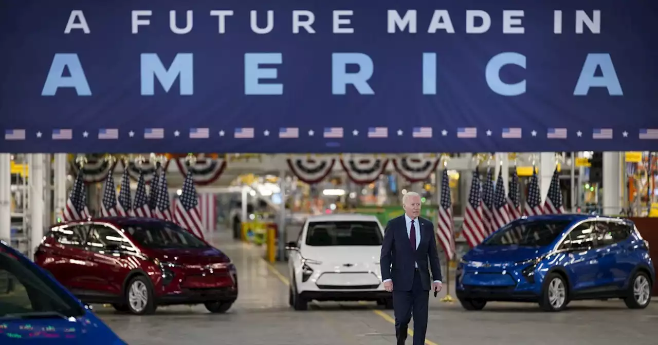 Drivers skeptical of electric vehicle purchases despite Biden push: Gallup poll