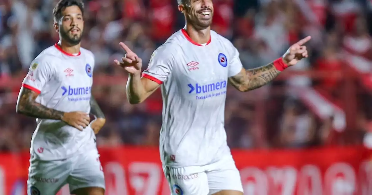 Video: hat-trick de Gabriel Ávalos