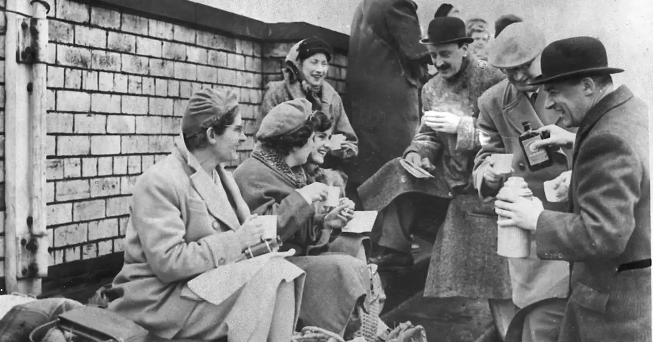 Unrecognisable days at the Grand National from years gone by