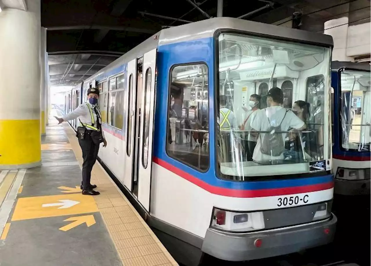 MRT3 implements provisional service from Shaw to Taft after passenger jumped onto tracks