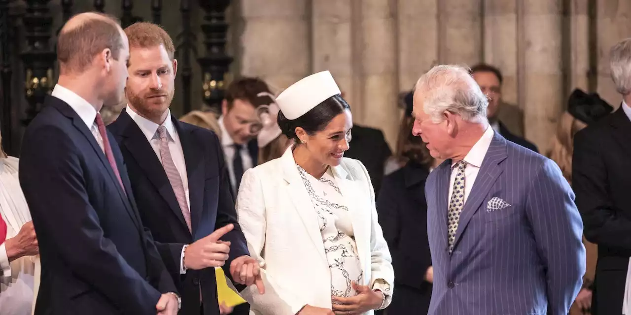 Ohne Meghan! Harry allein bei der Krönung seines Vaters