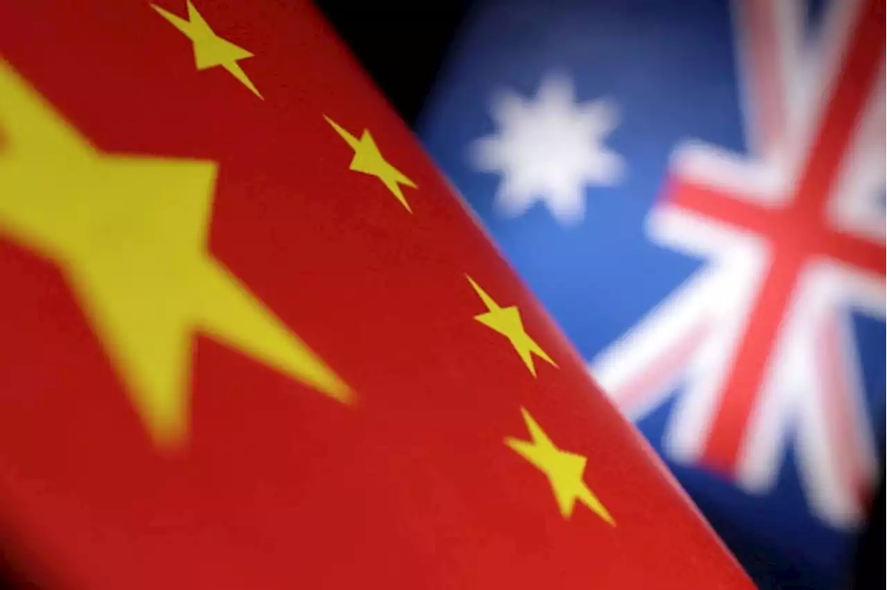 Australia tells exporters to diversify from top trade partner China