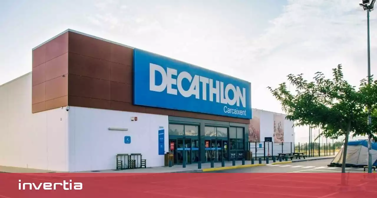 Decathlon modifica el convenio: pacta una subida salarial del 3,5% y nuevas primas para 2023