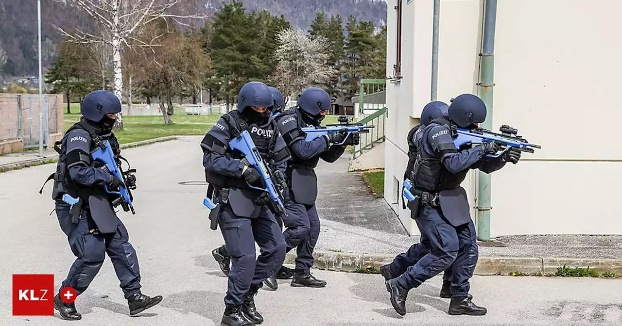 Übung in Kärnten: Diese Spezialeinheit wird gerufen, wenn es heikel wird | Kleine Zeitung