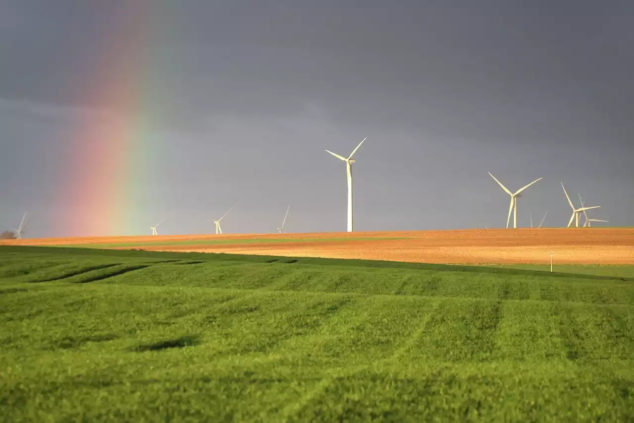 Énergie : éolien et solaire ont fourni 12 % de l’électricité mondiale en 2022