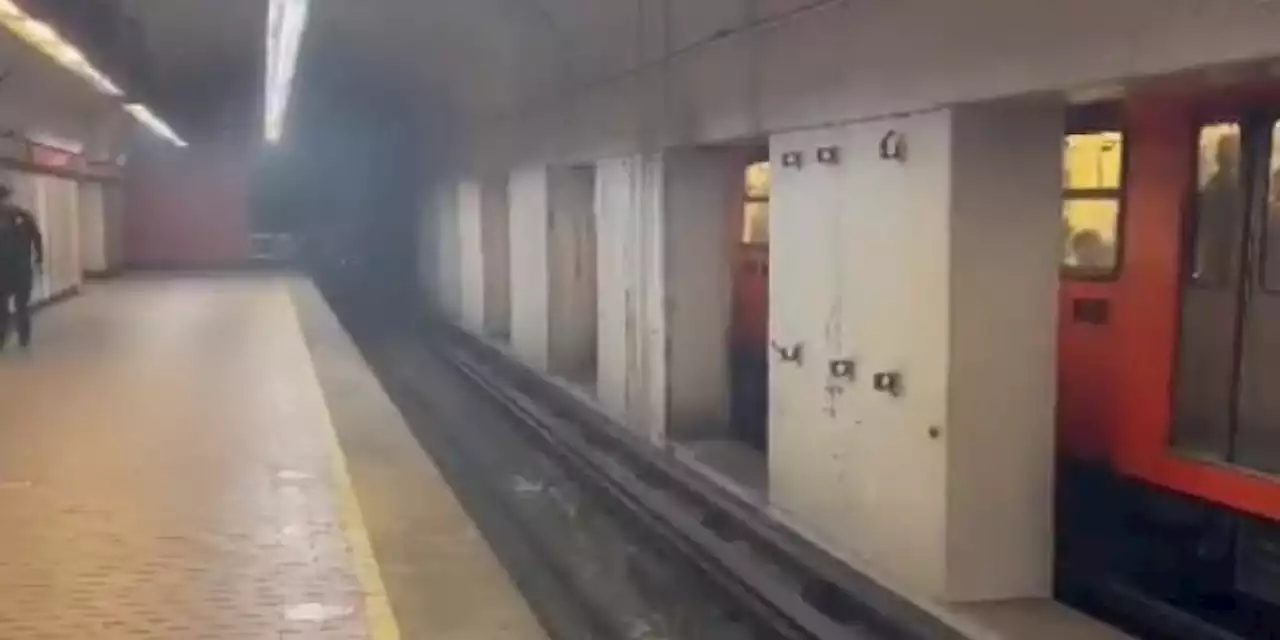 Metro CDMX. Reportan humo en Línea 7 y vandalismo en escalera eléctrica