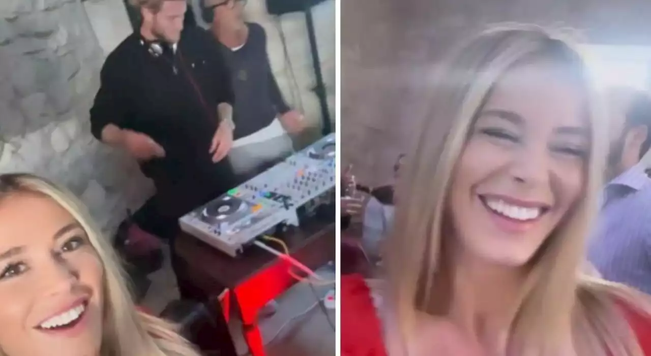 Diletta Leotta, balli scatenati con il pancione alla festa: alla console c'è Loris Karius