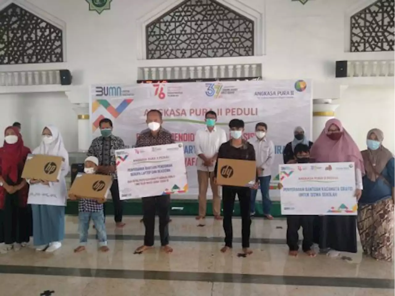 PT Angkasa Pura II-Yayasan Kick Andy Santuni 1.000 Anak Yatim