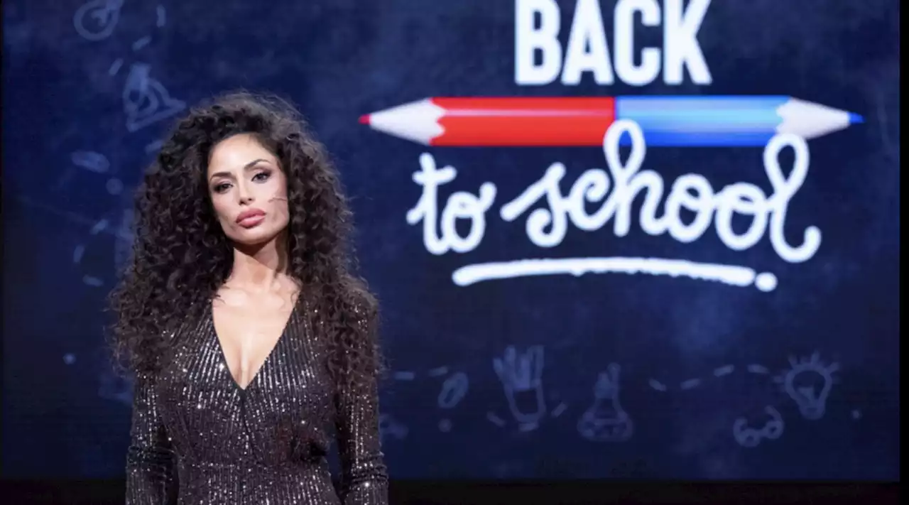 'Back to school', Raffaella Fico e Aldo Montano tornano sui banchi