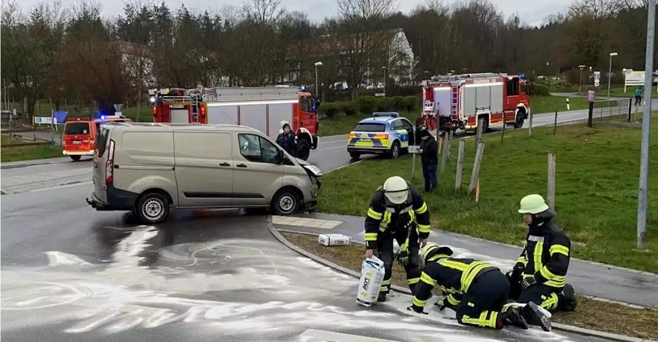 Feuerwehr nach Ölaustritt in Bad Kötzting im Dauereinsatz