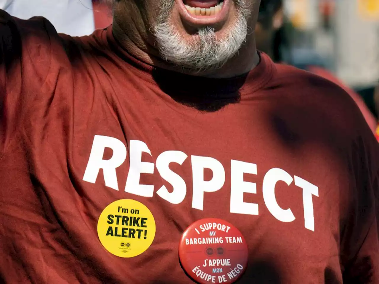 BREAKING: Members of largest federal public sector union vote for strike mandate