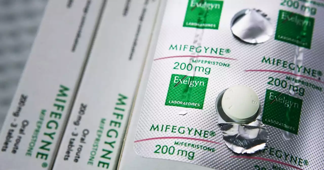 Anti-abortion groups urge court to let abortion pill ruling stand