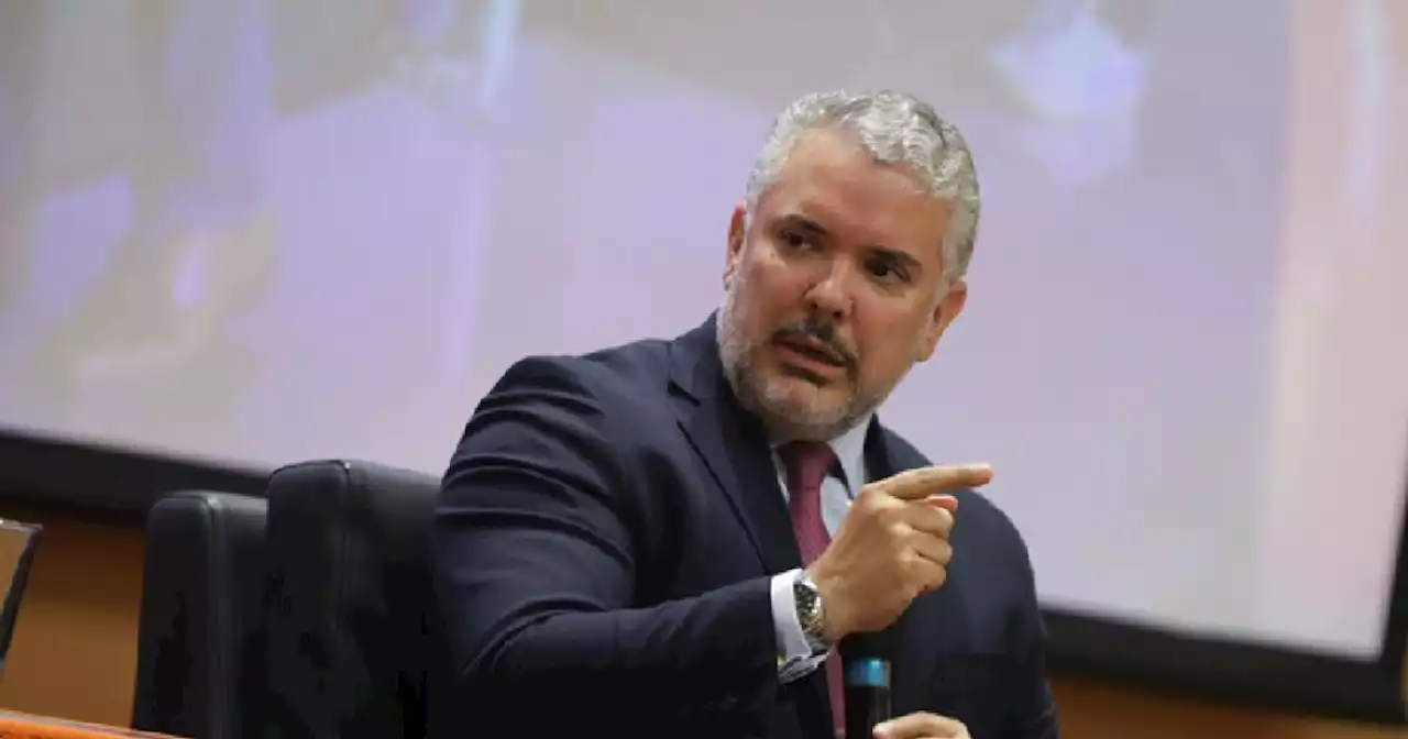 Iván Duque calificó de “mentira” y “falacias” los señalamientos de Petro sobre el acuerdo de paz