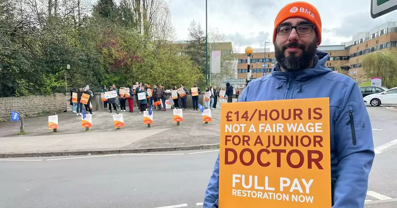 Junior doctor on QMC picket line says £14 an hour 'not enough'