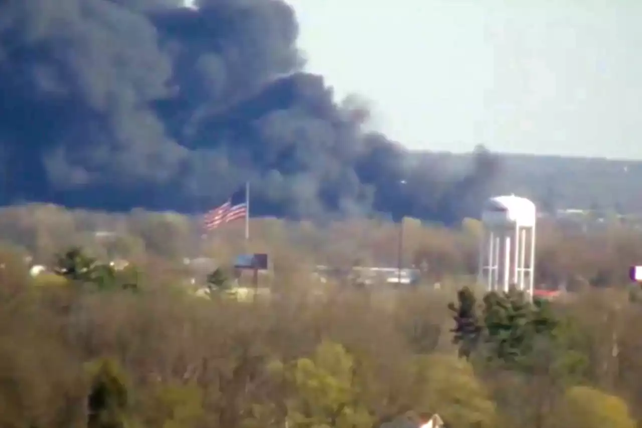 Over 2,000 residents ordered to evacuate after fire erupts at Indiana recycling plant