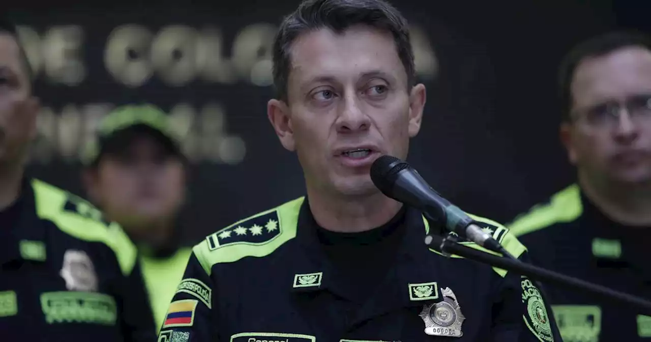 ¿Le costó su acérrima creencia religiosa? Henry Sanabria ya no es más director de la Policía